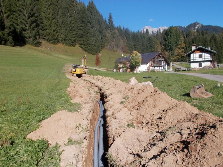 Interramento delle linee di distribuzione elettrica 